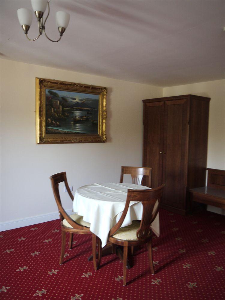 The Sharnbrook Hotel Buitenkant foto