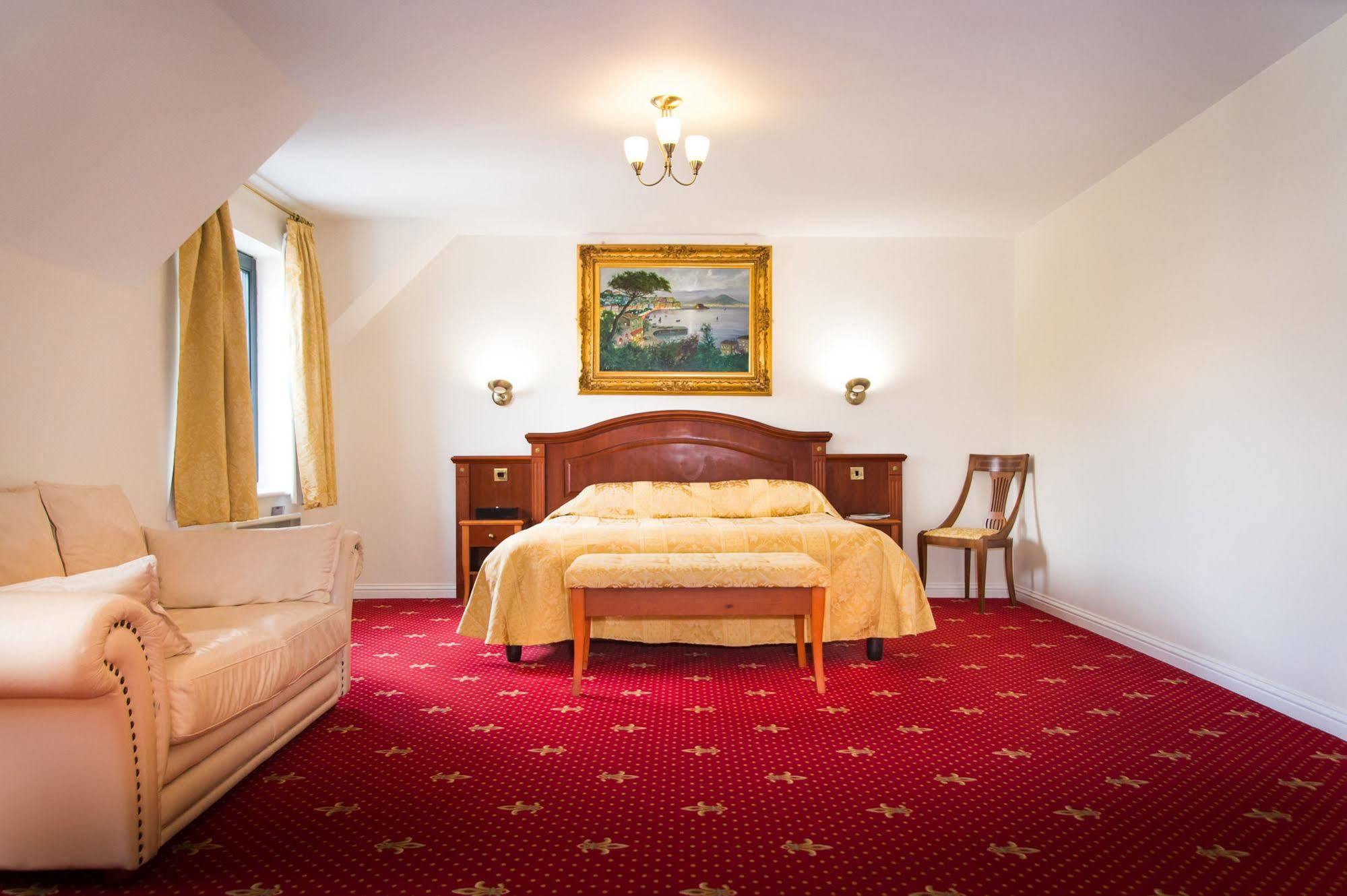 The Sharnbrook Hotel Buitenkant foto